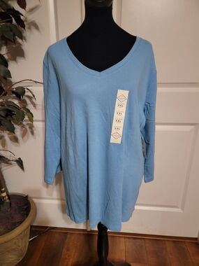 (#49) St. John's Bay Sky Blue V-Neck 3/4 Sleeve Tee